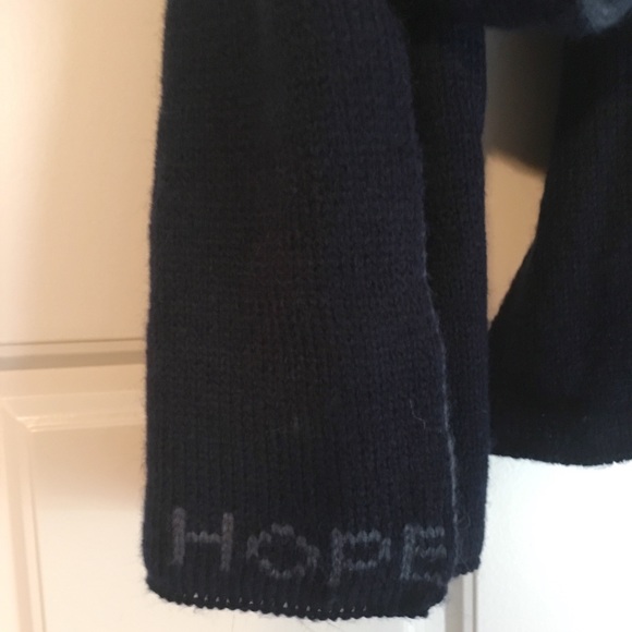 12/15 sweater scarf - Picture 2 of 2